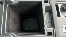 Land Rover Discovery 3.0 D300 R-Dynamic HSE 5dr Auto Diesel Station Wagon